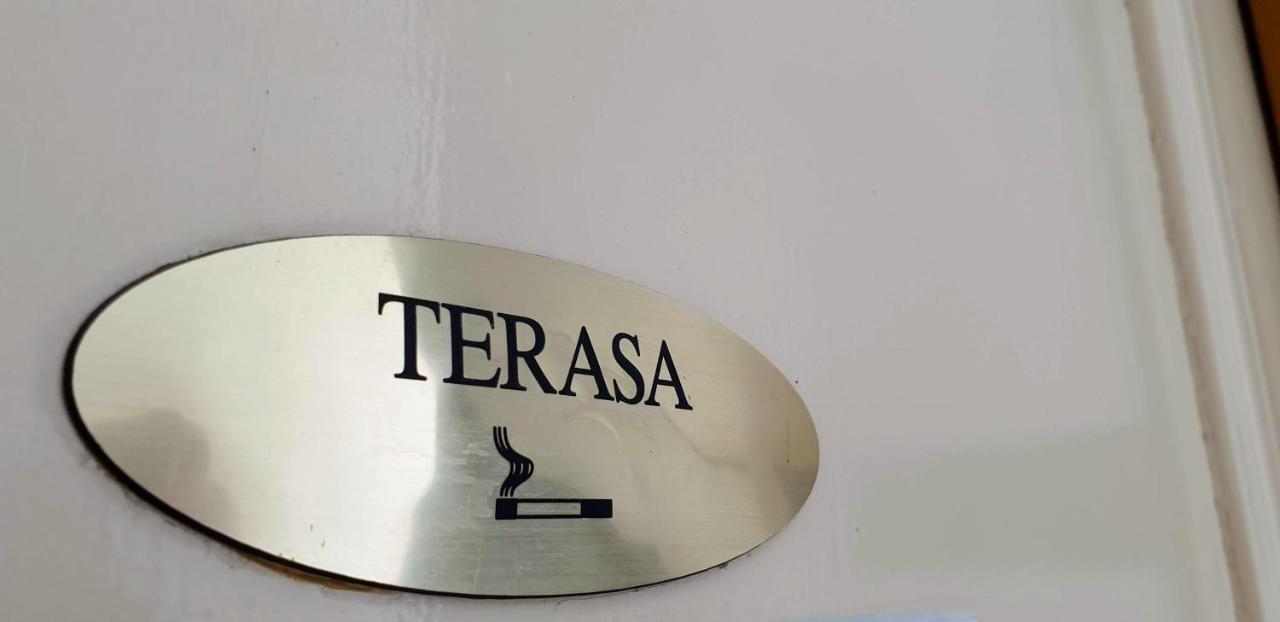 Self-Service Hotel Ostas Praha Eksteriør bilde