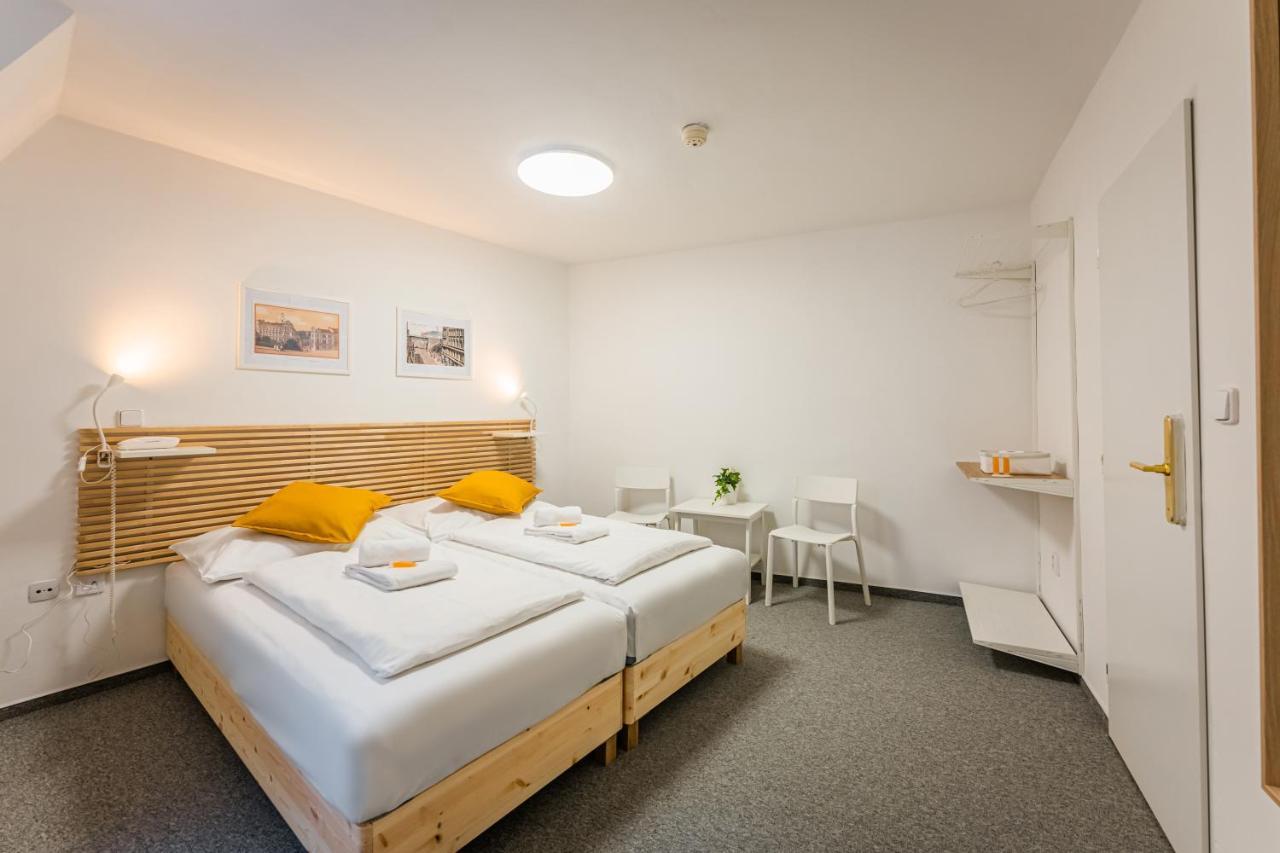 Self-Service Hotel Ostas Praha Eksteriør bilde