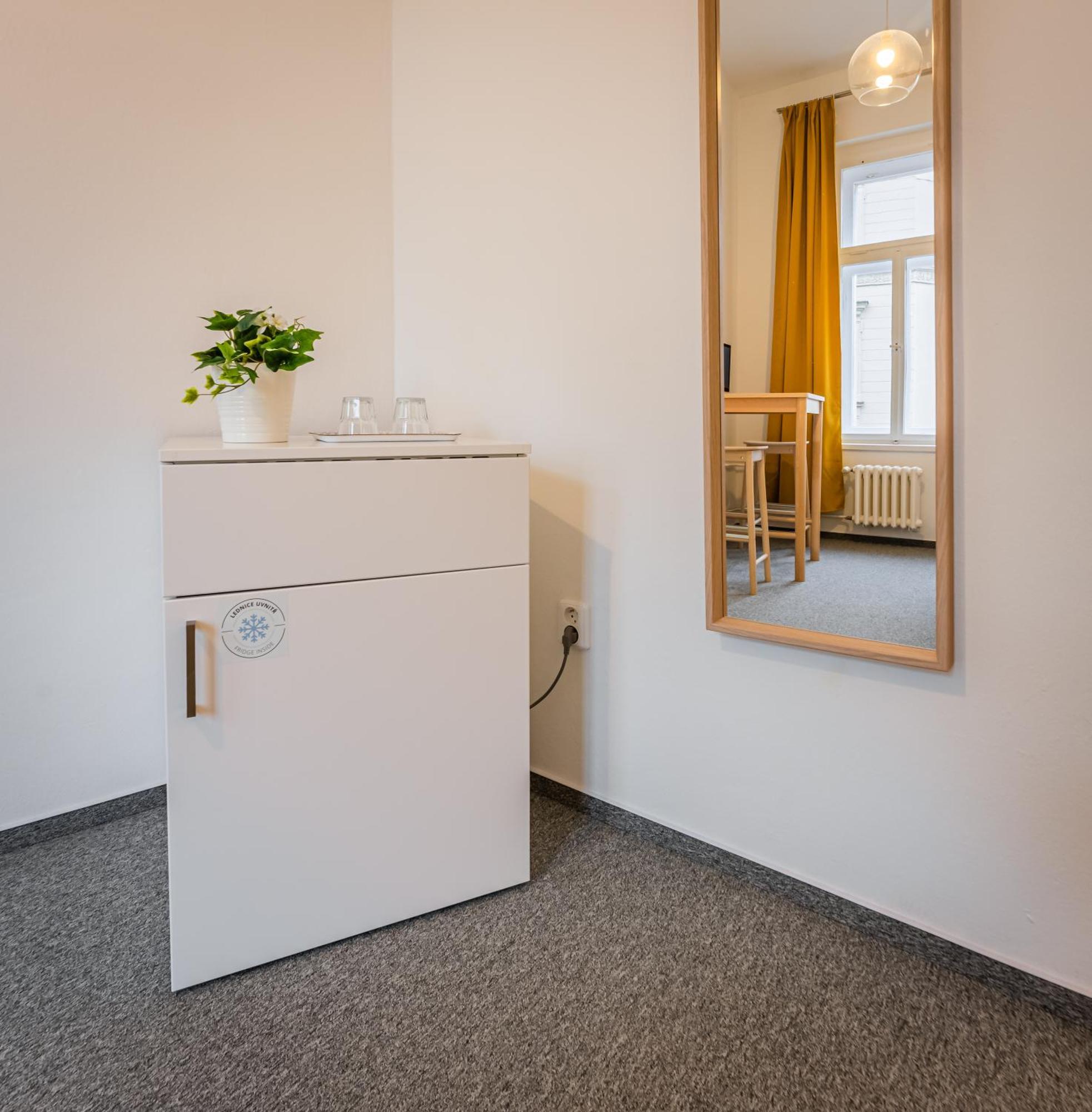 Self-Service Hotel Ostas Praha Eksteriør bilde