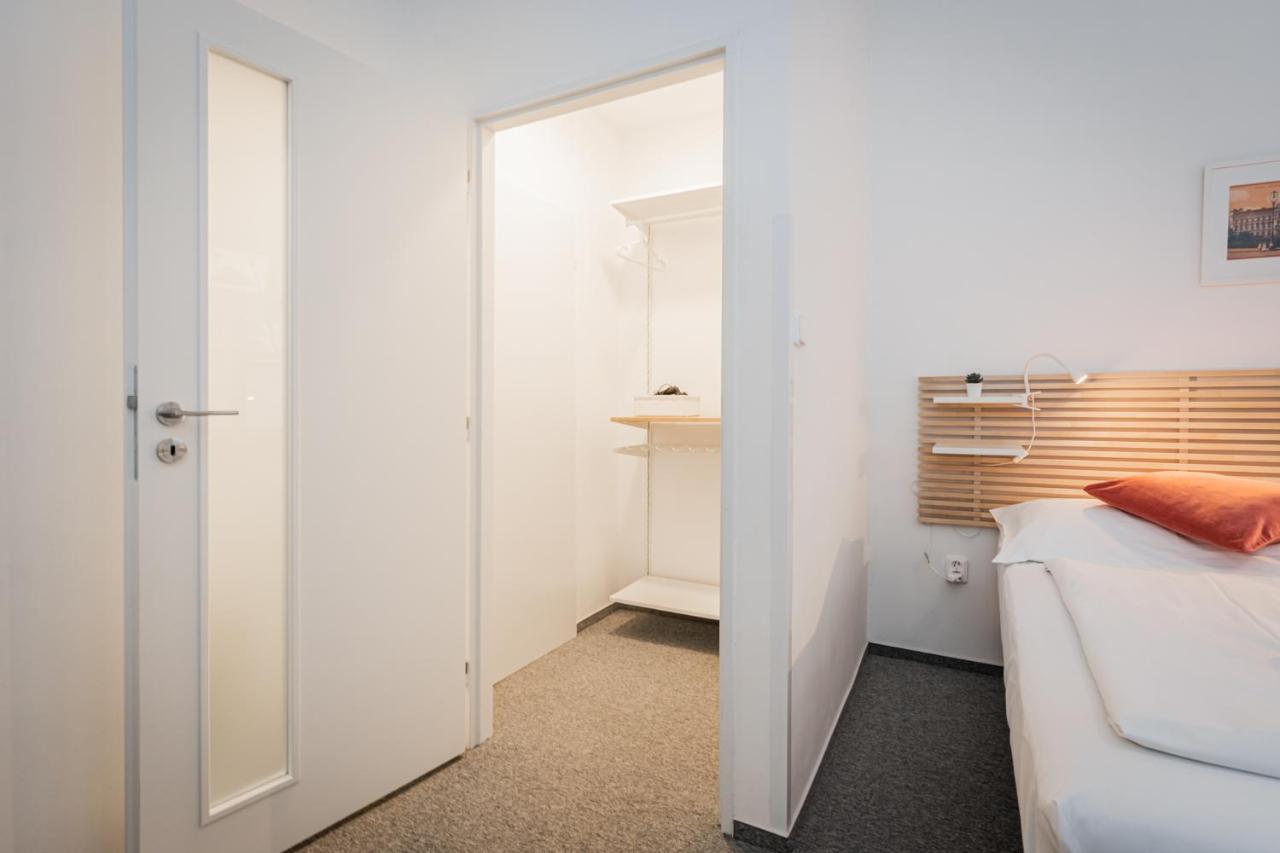 Self-Service Hotel Ostas Praha Eksteriør bilde