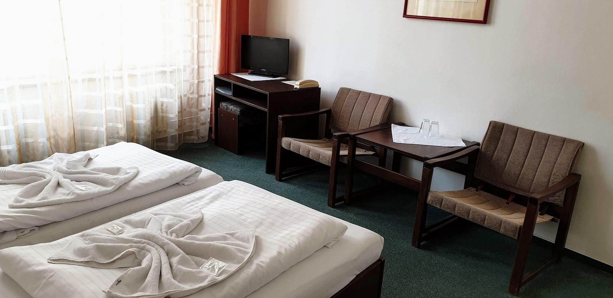 Self-Service Hotel Ostas Praha Eksteriør bilde