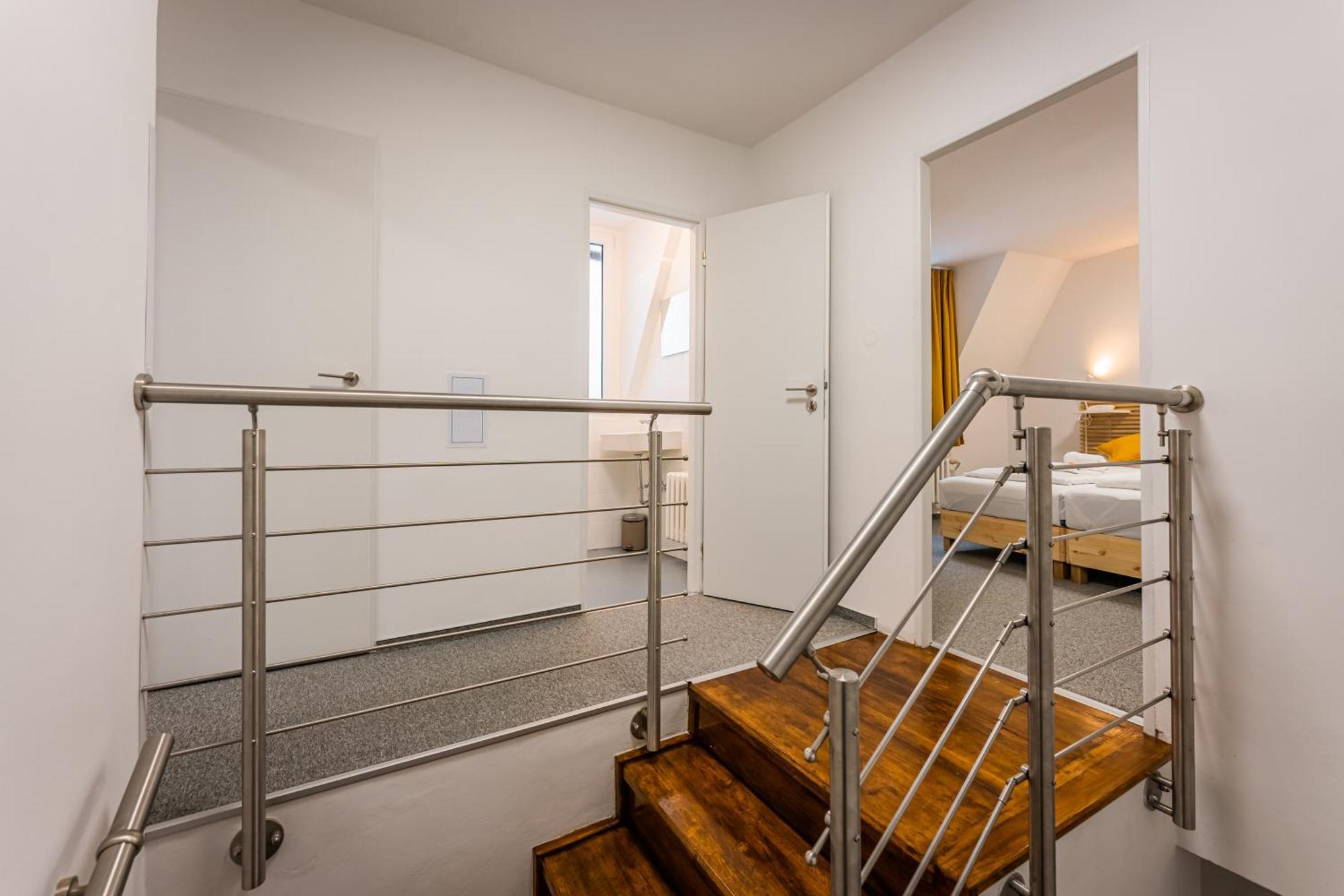 Self-Service Hotel Ostas Praha Eksteriør bilde